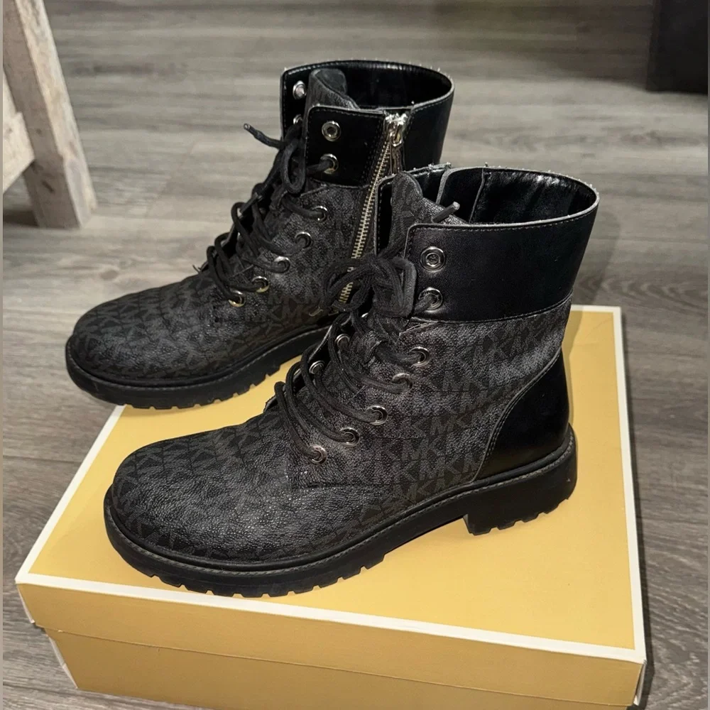 Michael Kors combat boots ✨🖤 - Picture 4 of 15